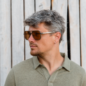 Gerret Grey – Marrón